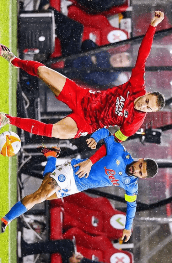 在当今足坛 在当今足坛